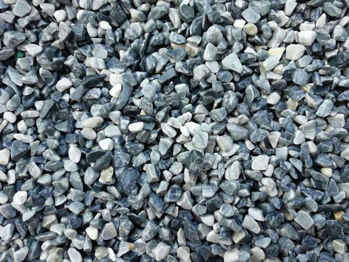 灰色石子